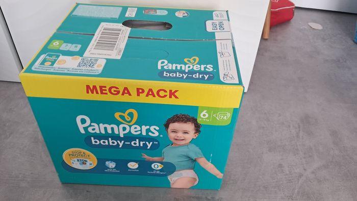 Couches pampers Taille 6