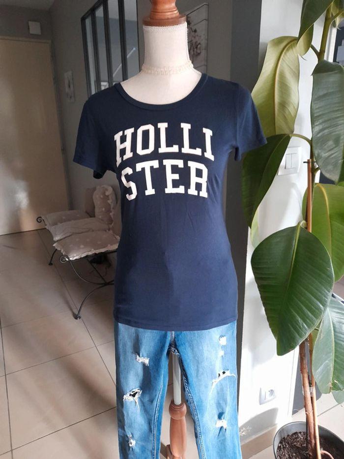 T. Shirt Hollister taille M - photo numéro 1