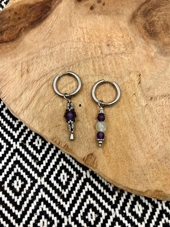 Boucles d’oreilles créoles en macramé avec pierre d’Améthyste et Fluorite - photo numéro 1