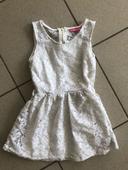 Robe blanche 4 ans