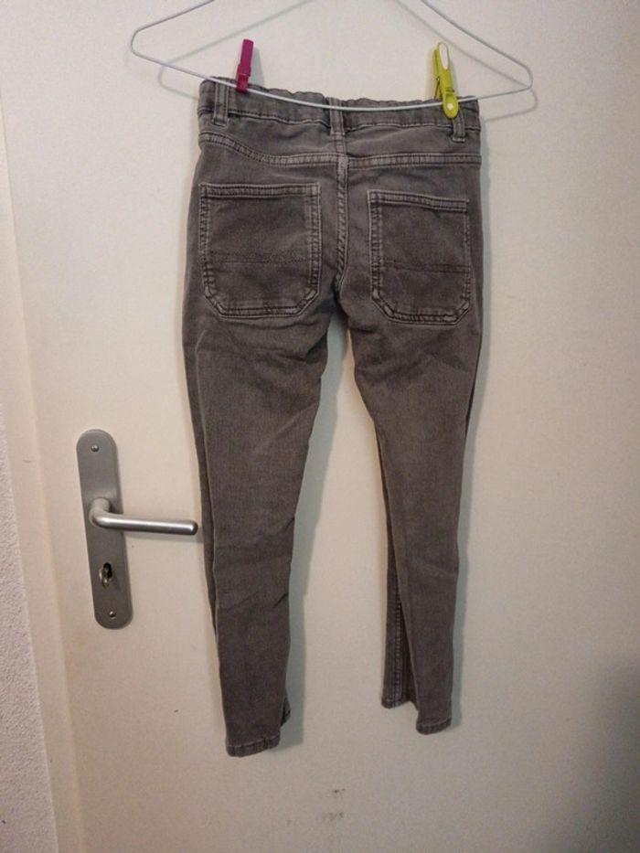 Jeans garçons taille 7 ans - photo numéro 2