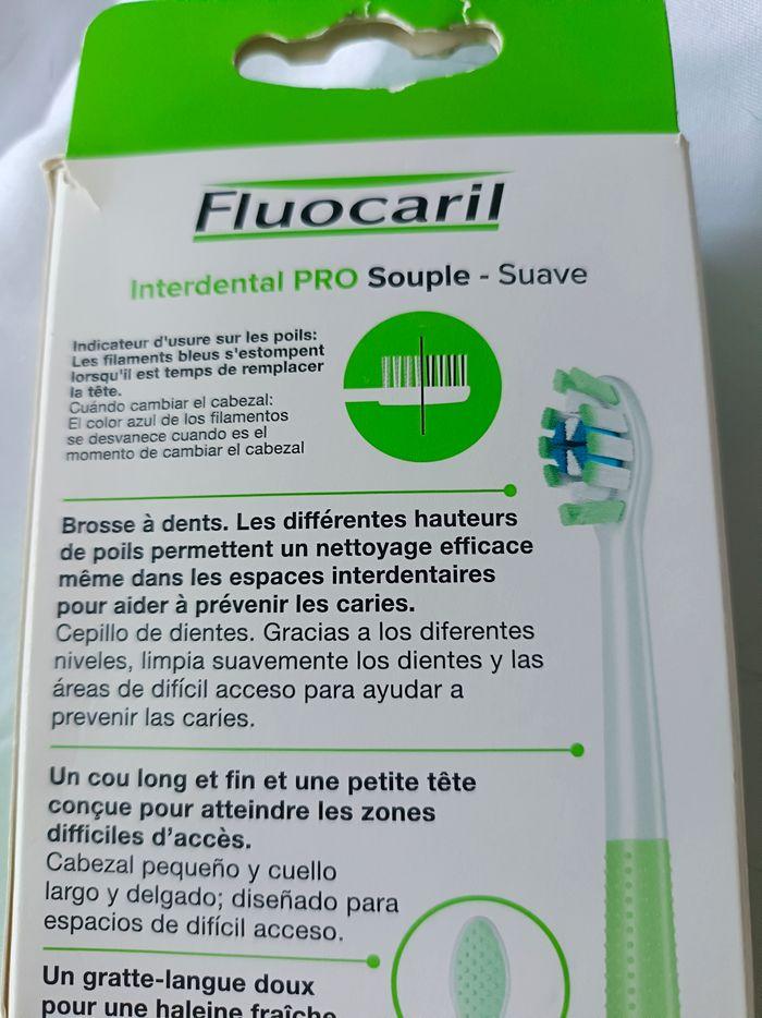 Kit de brossage à dents Fluocaril ( manche +2 têtes remplaçables) - photo numéro 4