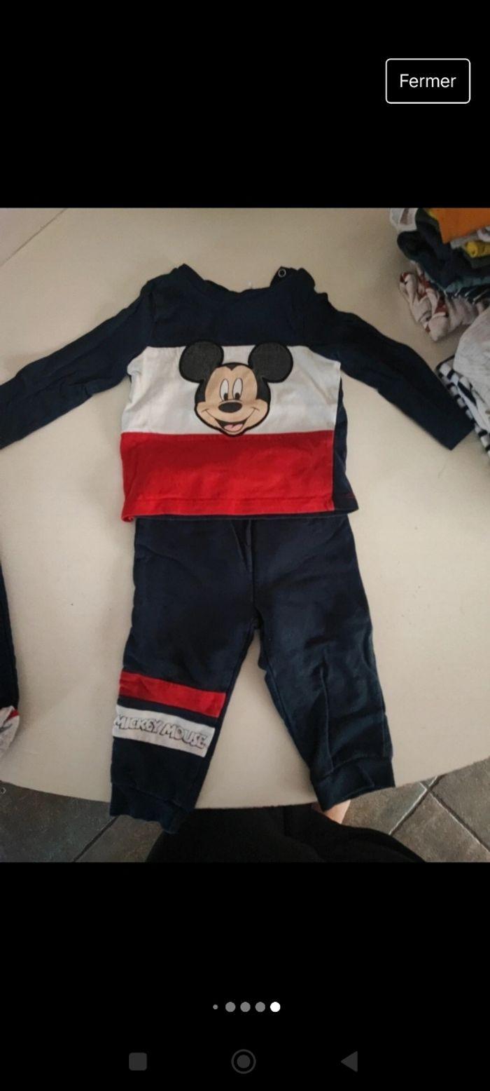 lot vêtements 12 mois garçon 75 pièces plus 6 ensembles Disney - photo numéro 5