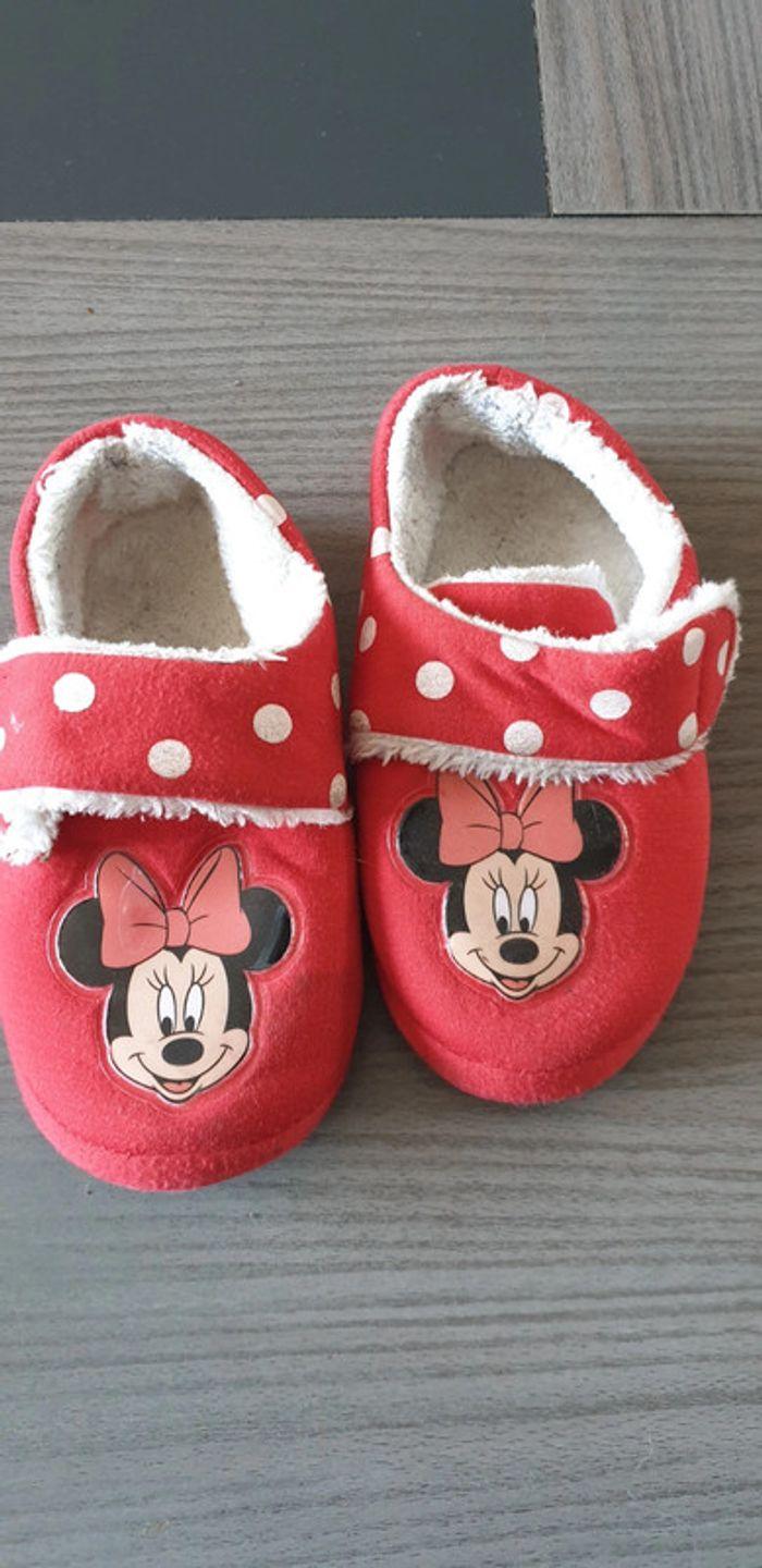 Chaussons chaud minnie disney taille 30 - photo numéro 1