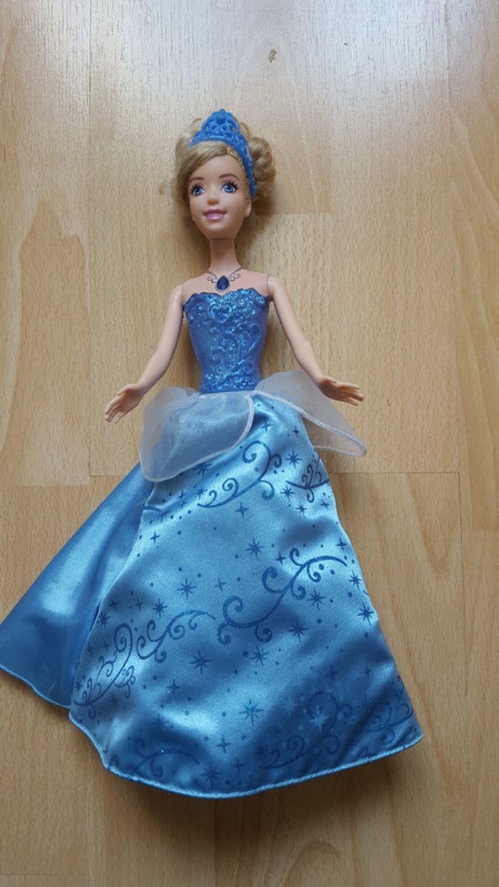 Poupée Barbie Disney Cendrillon - photo numéro 2