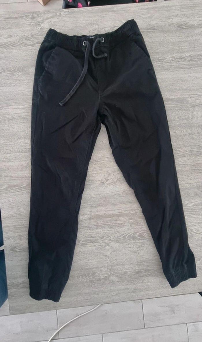 Pantalon cargo noir XXS Kiabi - photo numéro 1