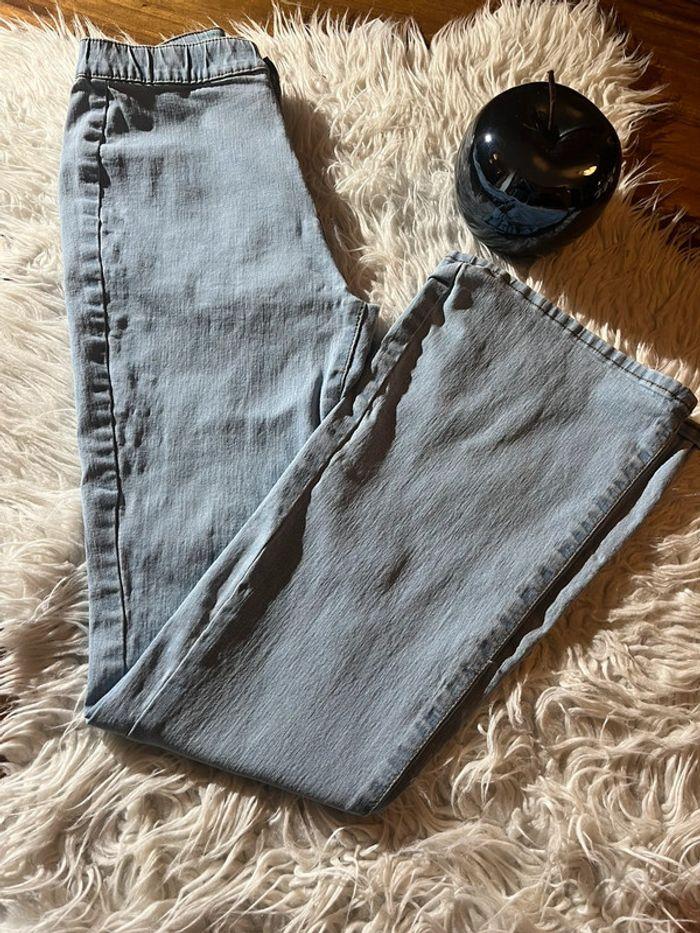 Jeans Kiabi pattes d’éléphant taille 38 - photo numéro 1