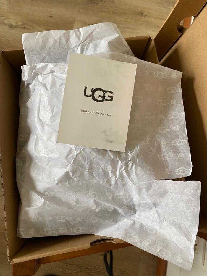 UGG — Bottines Classic ultra mini - photo numéro 6