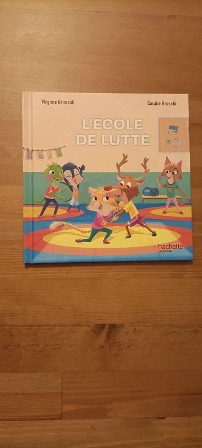 Livre enfant hachette McDo - photo numéro 1