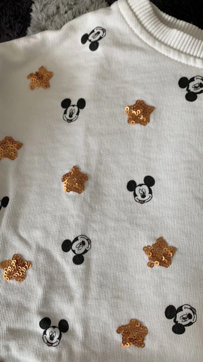 Sweat Mango kids, Disney imprimé Mickey et étoile dorées, 5 ans, en bon état - photo numéro 4