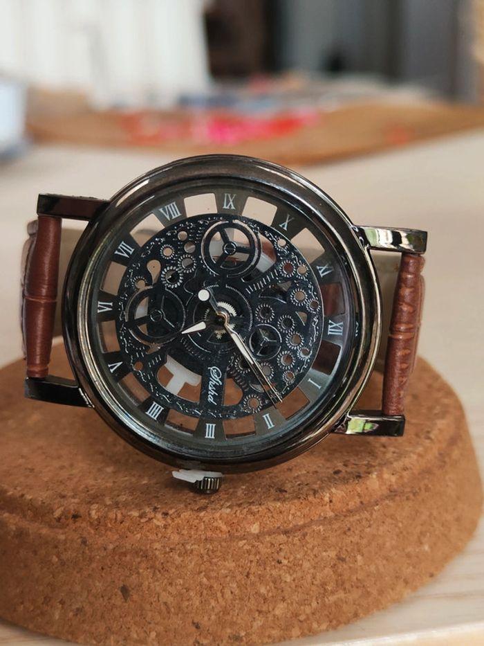 Montre marron, mécanique argentée - photo numéro 2