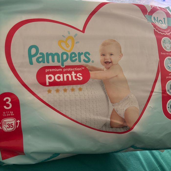 Pampers pants