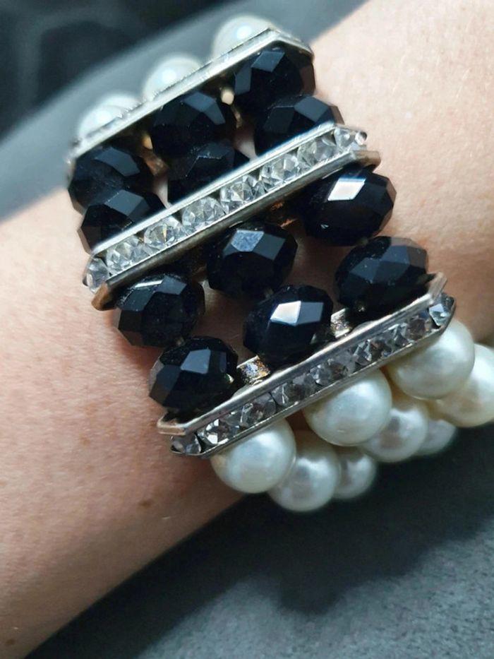 🌻 Bracelet perles noire blanche et strass - photo numéro 1