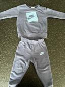 Ensemble Nike