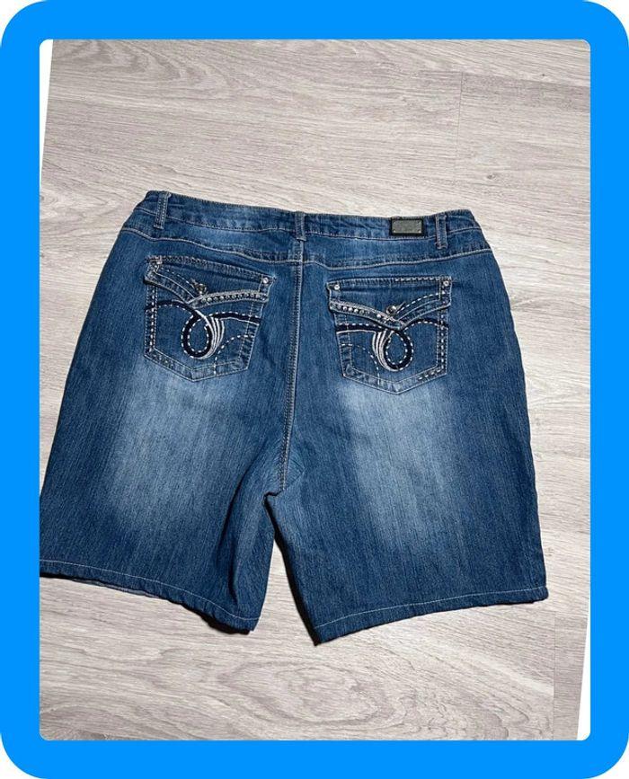 🩳 Short vintage brodé hip hop en jean Bleu Taille XL 🩳 - photo numéro 1