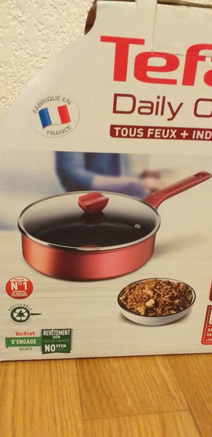 Sauteuse avec couvercle Tefal  Daily Chef - photo numéro 2