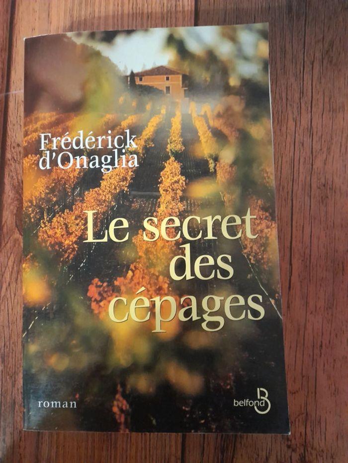 Livre "Le secret des cépages". - photo numéro 1