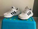 Chaussures adidas Swift Run taille 31