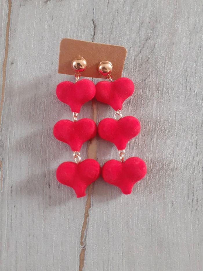 Boucles d'oreilles cœurs rouges