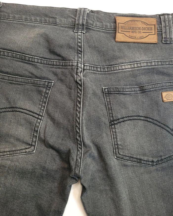 Short Dickies gris coupe slim taille 32 en très bon état - photo numéro 19