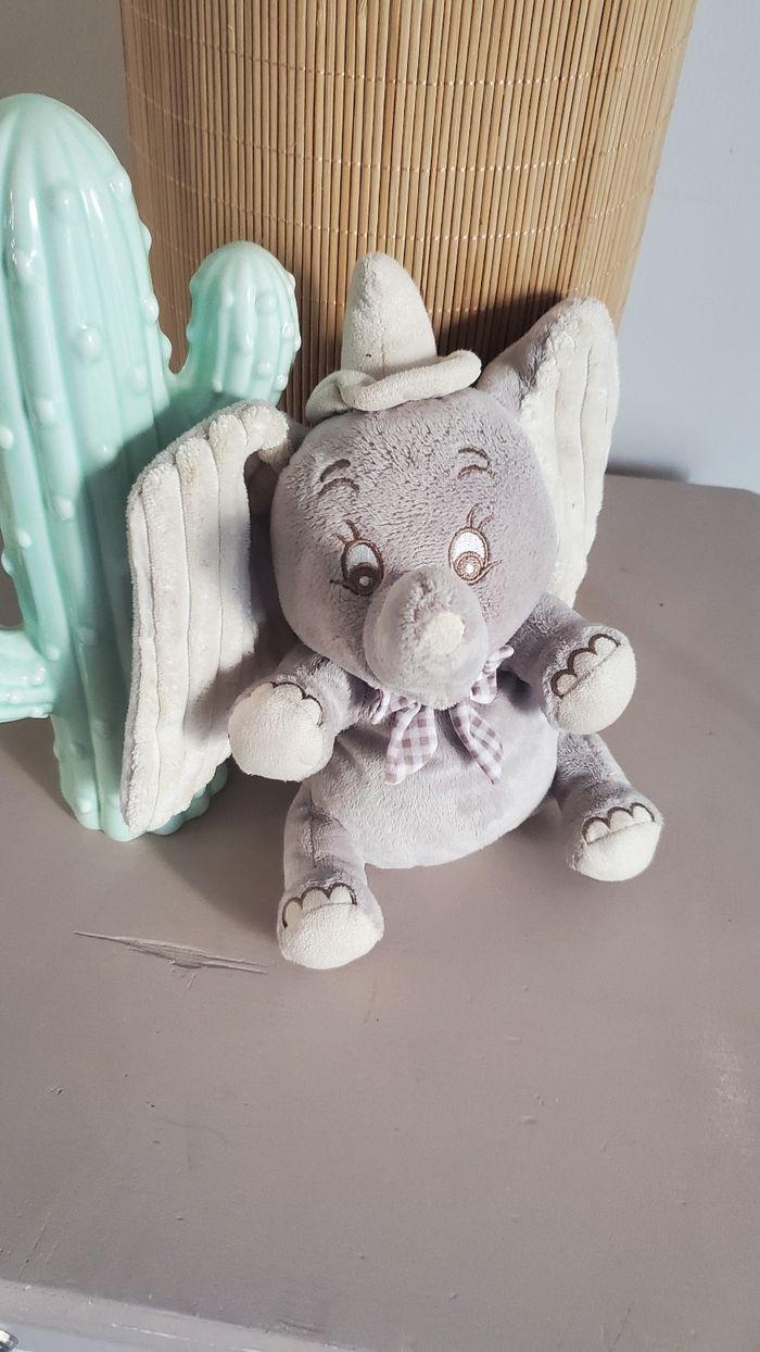 Peluche Dumbo - photo numéro 1