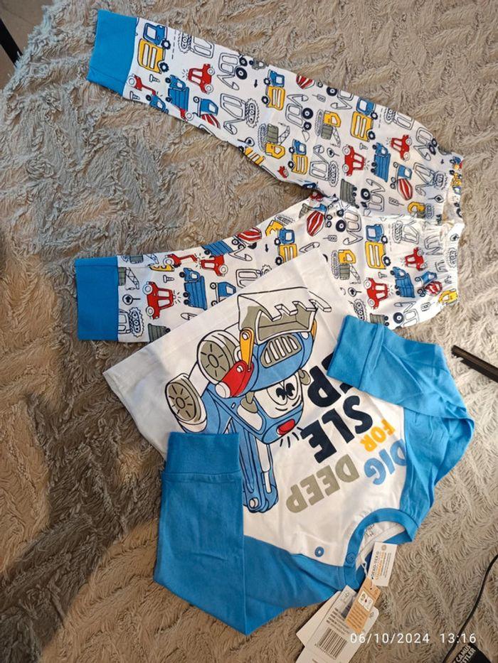 🚨Chicco
Novo Pyjama garçon  coton 18 mois 86cm / pijama 18meses/ninō|bambino18Neuf avec étiquette🎁🚨 - photo numéro 4