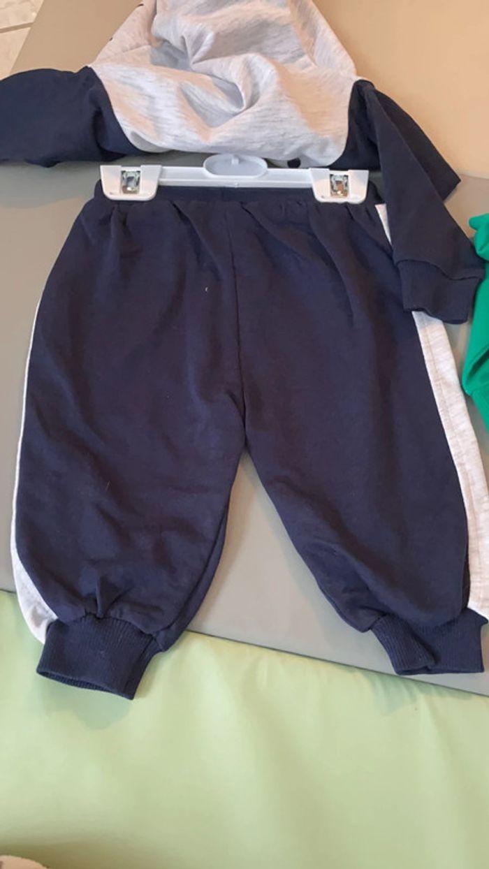 Lot de 2 ensembles jogging 6 mois - photo numéro 4