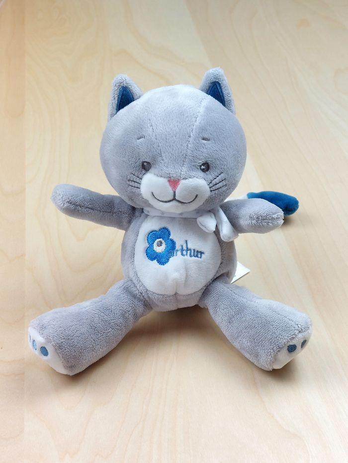 Doudou peluche chat BEBISOL Arthur et Lola gris bleu écharpe étoile TTBE - photo numéro 1