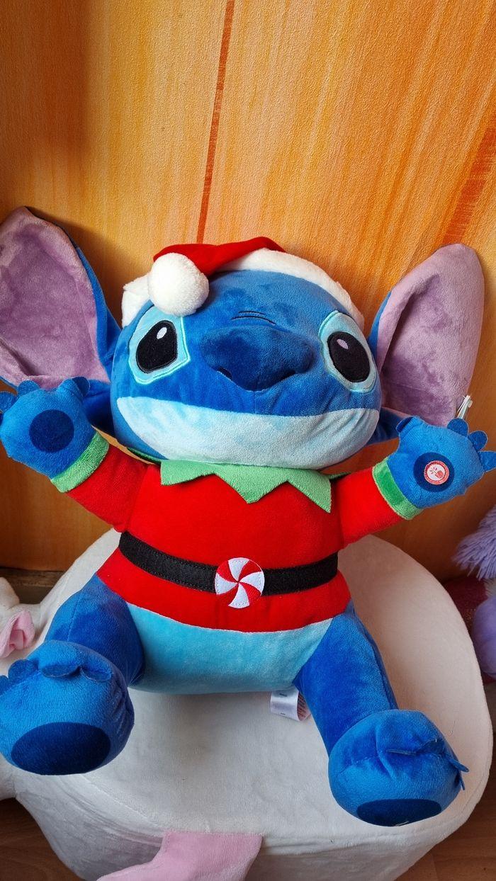 Stitch Noël