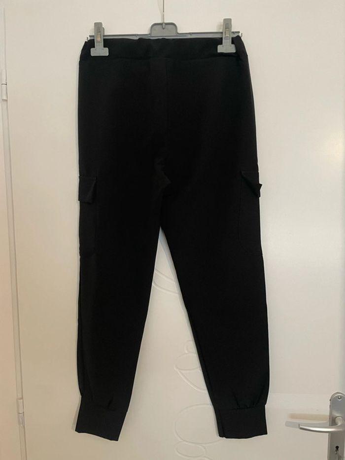 Pantalon noir taille haute poche côté style cargo bas serré taille 36 - photo numéro 4