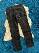 Joli jeans noir Kiabi taille 44