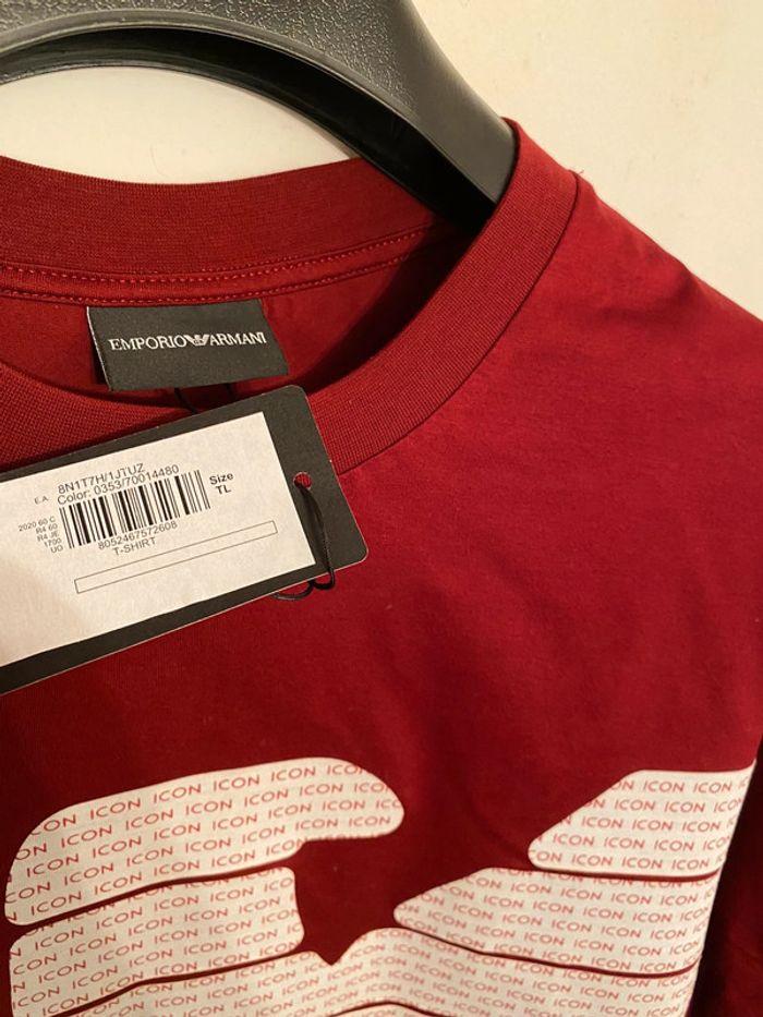 T shirt bordeaux Emporio Armani neuf avec étiquette taille L - photo numéro 2