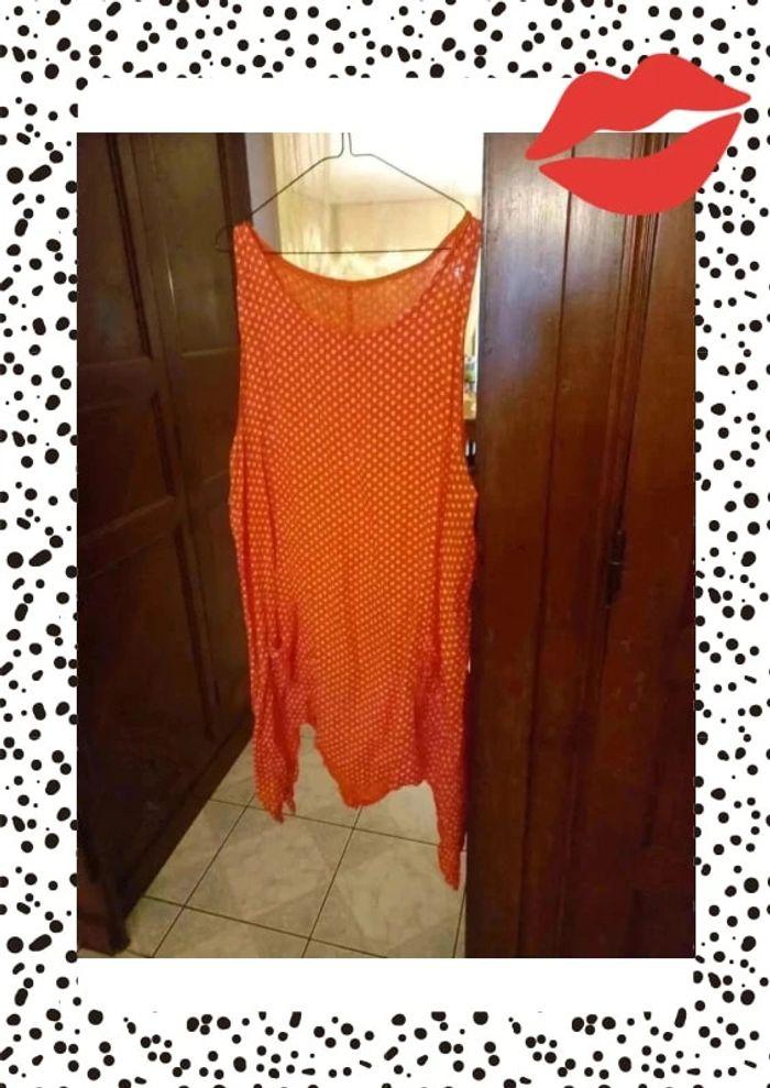 Robe corail à pois blancs taille XXXL/46 - photo numéro 1