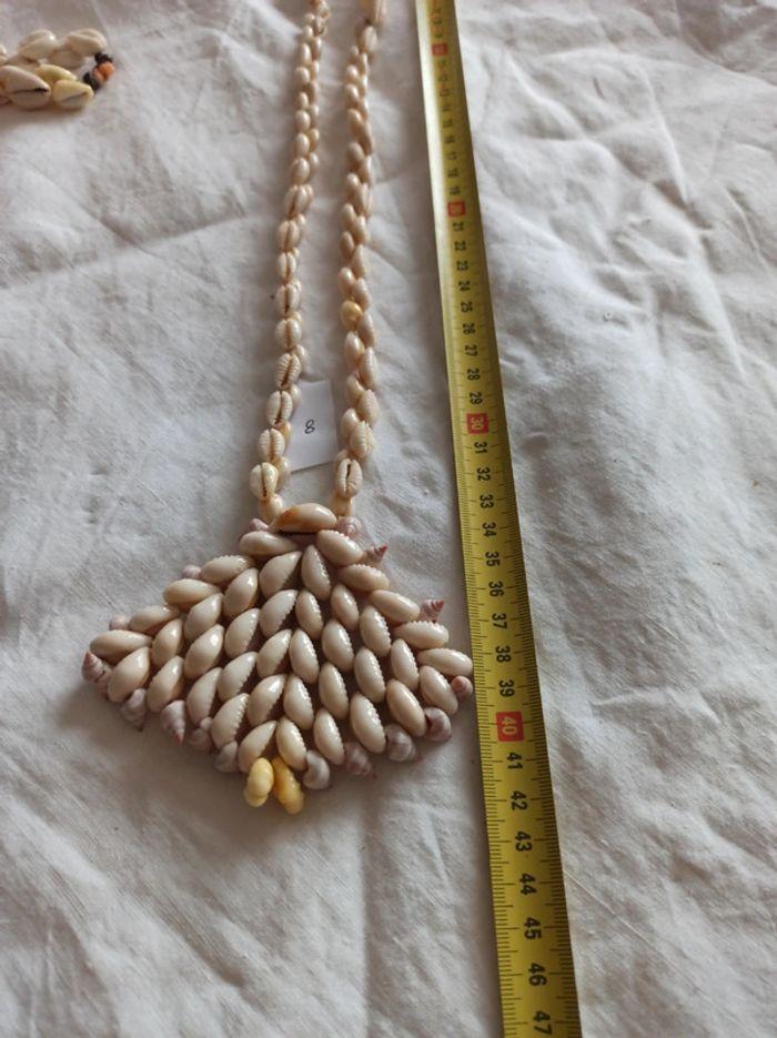 Collier en coquillages - photo numéro 4