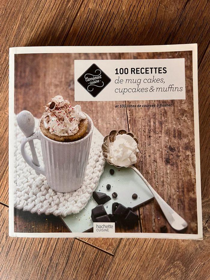 100 recettes de mug cakes, cupcakes & muffins - photo numéro 1