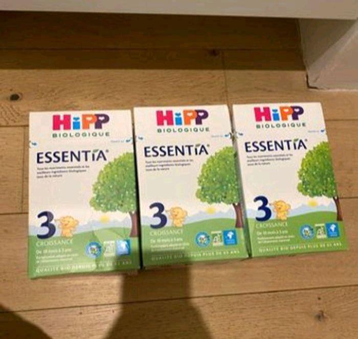 3 boîtes de lait hipp essentia biologique neuves