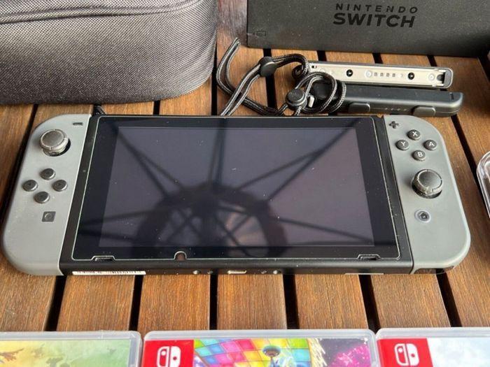 Console Nintendo Switch - photo numéro 4