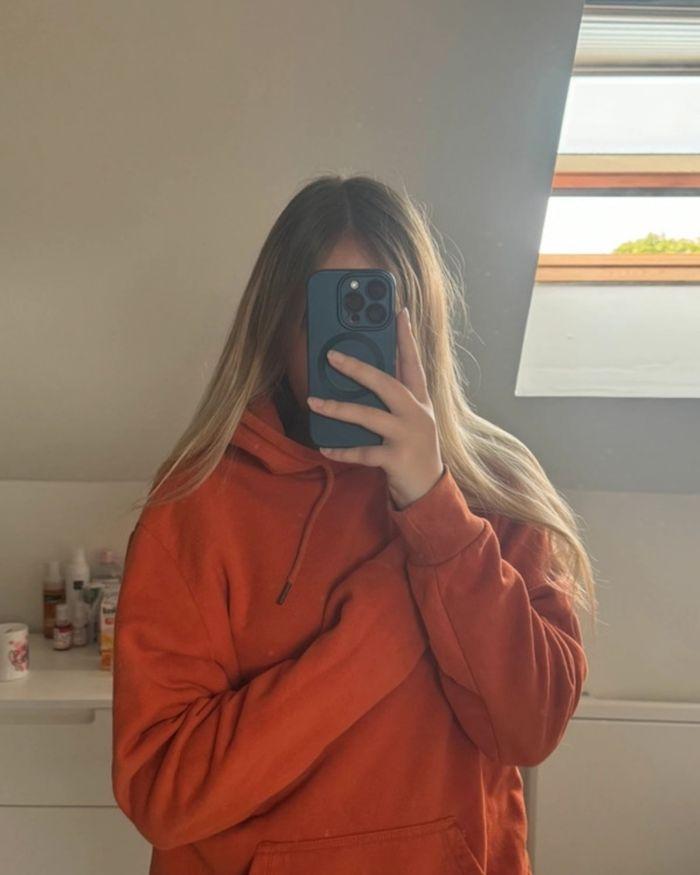 pull à capuche orange bizzbee - photo numéro 2