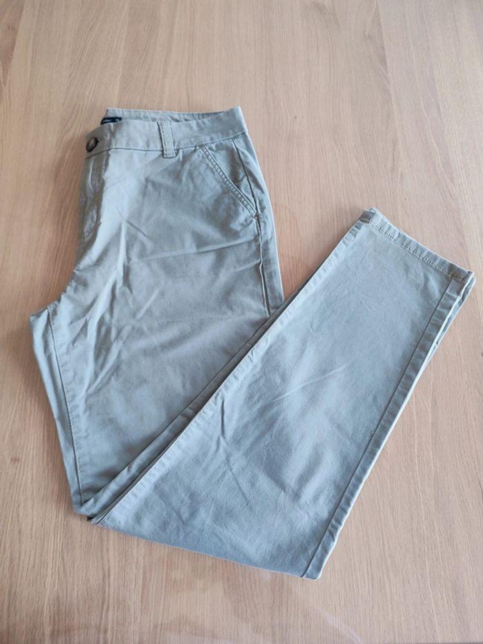 Pantalon Chino taille 42 - photo numéro 1