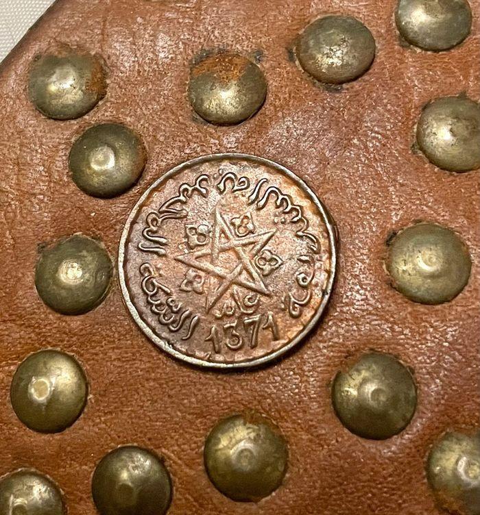 Ornée de pièces de monnaie de Maroc 1371 - photo numéro 5