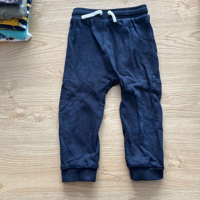 Pantalon 24 mois. - photo numéro 1