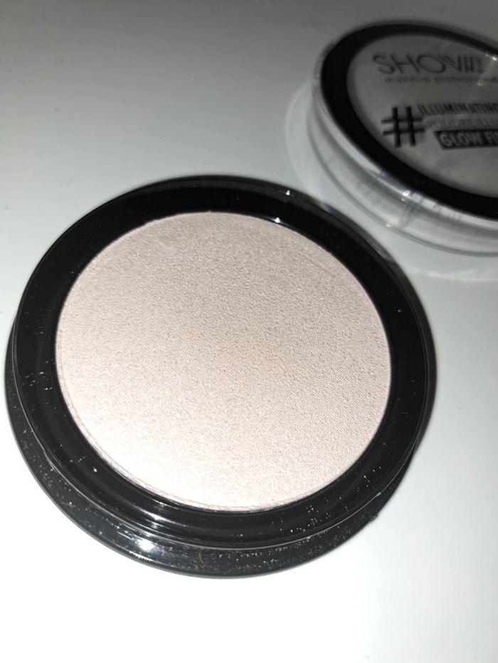 Show : highlighter rose - photo numéro 2