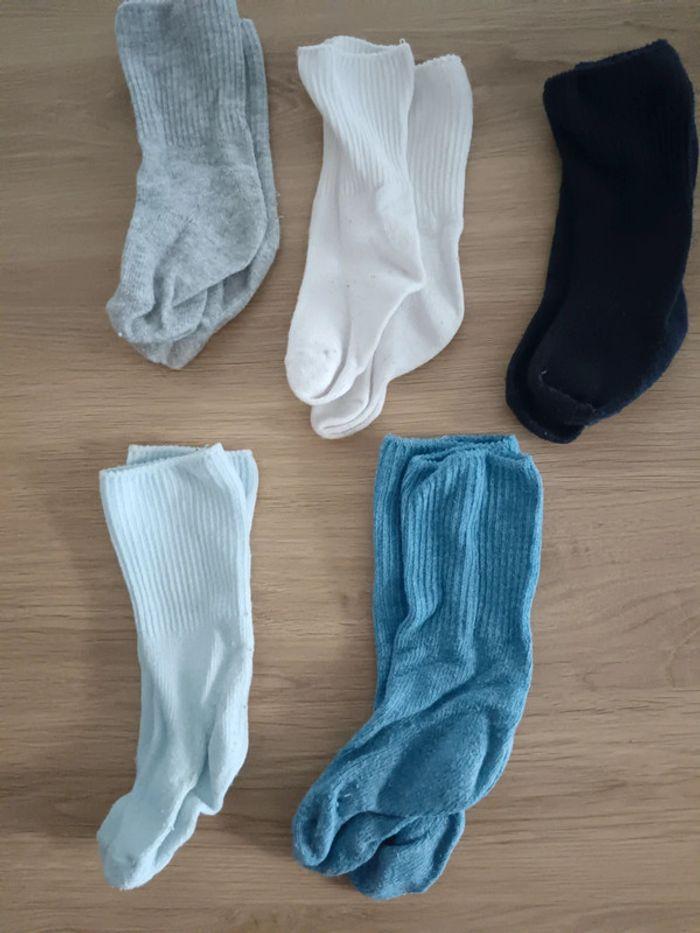 Lot 5 paires de chaussettes 19/22 - photo numéro 1