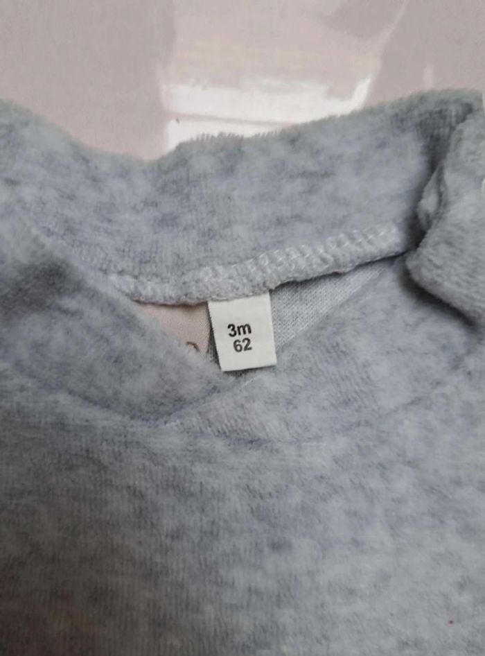 pull  gris taille  3 mois - photo numéro 2