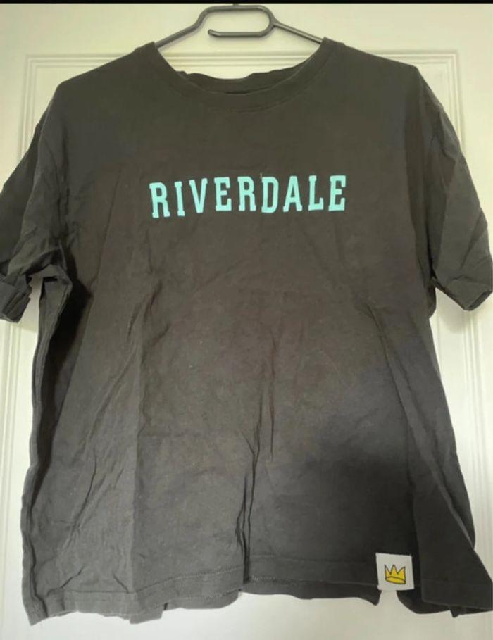 T-shirt Riverdale - photo numéro 1