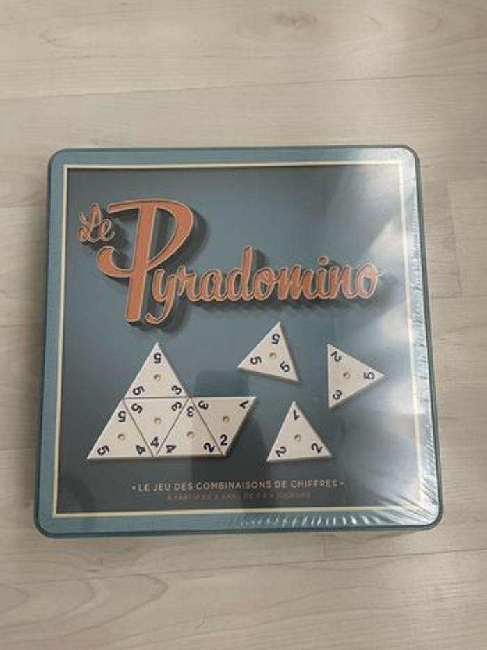 Jeu neuf Le pyradomino - photo numéro 1