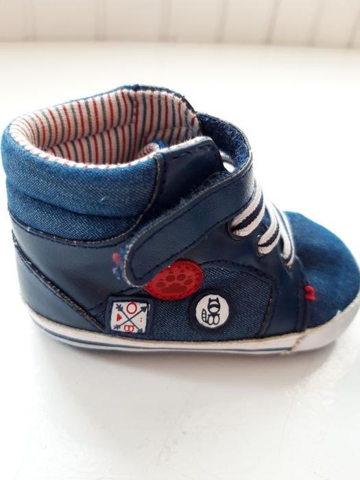 Basket jeans Bleu OBAIDI bébé 6 à 12 mois, taille 18, mix matières, tissu imprimé et lacet avec moti - photo numéro 4