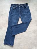 Jean Levi's 515 Bootcut