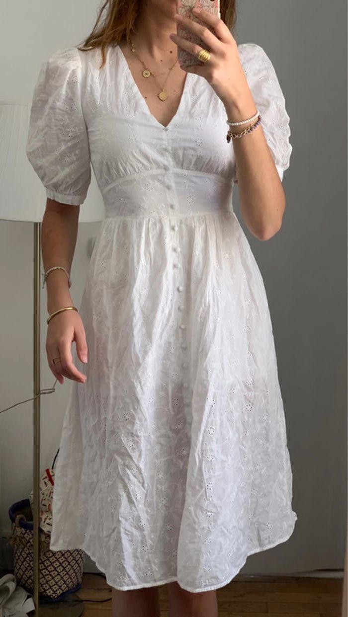 Robe longue blanche broderie - photo numéro 1