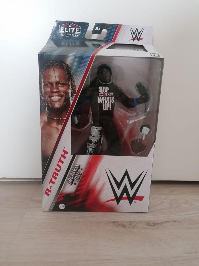 Wwe figurine R-truth